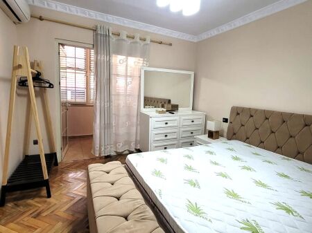 JEPET APARTAMENT 2+1 ME QIRA RRUGA FORTUZI