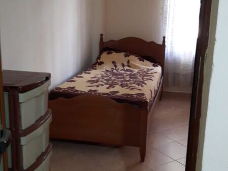 GARSIONERE 20000 LEKE.PALLATI I SPORTIT.