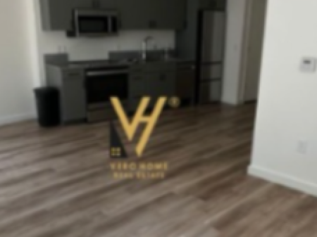 UFFICIO 76 M2 IN AFFITTO A YZBERISHT 40.000 LEKE