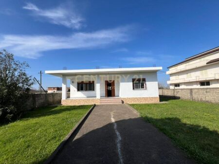 PRIVATE HOUSE FOR SALE NEAR THE CENTER IN SHIJAK !