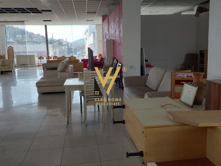 MAGAZZINO 750 M2 IN AFFITTO A MISTO MAME 450.000 LEKE