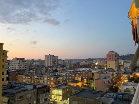 Apartament 2+1+2wc me Qera Afatgjatë - Bulevardi Ismail Qemali, Vlorë