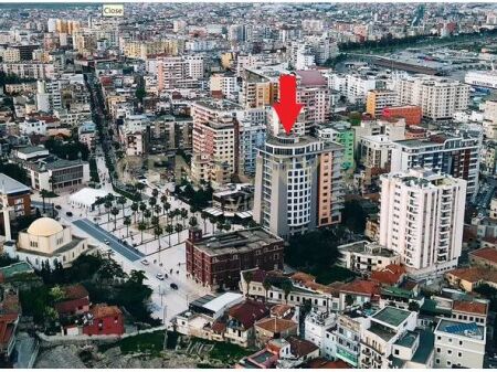 Service Unit with Sea View for Sale in the Center of Durrës