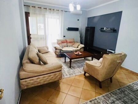Apartament 3+1+3 Komuna e Parisit