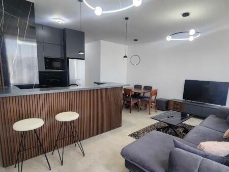 Apartament për qera