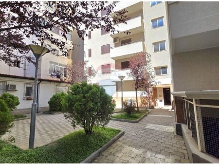 Duplex in Vendita, vicino alla chiesa ortodossa, Vlore