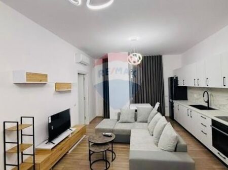 Shitet Apartament 2+1 Bulevardi Blu Kamez