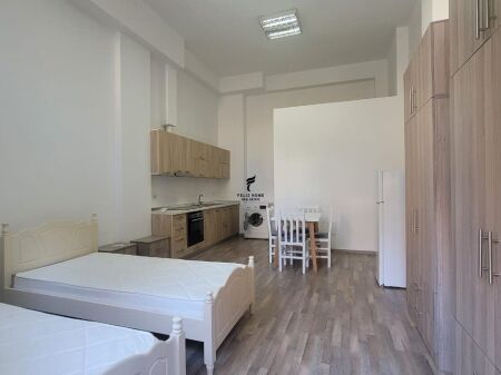 MONOLOCALE IN AFFITTO BRRYLI 45.000 LEKE FH-64427