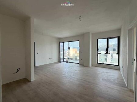 Apartament Ne Shitje 2+1 Tek Ish Fusha e Aviacionit ( ID B120811) Tirane