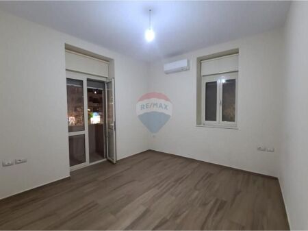 Apartment - For Rent - Zogu I Boulevard, Tirana