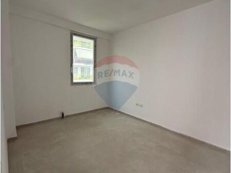 Apartament - Për Shitje - Vila L, Tiranë