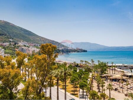  Apartament 1+1 për Qira – Lungomare, Vlorë