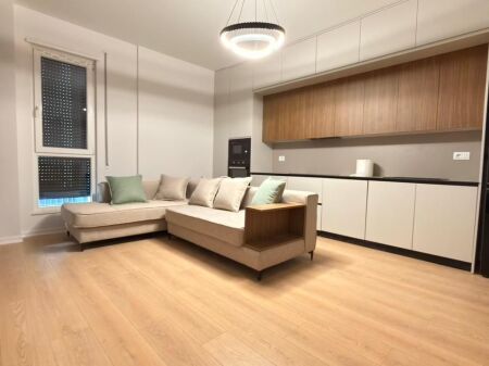 Apartament 2+1+ post parkimi me qira tek 5 Maji!