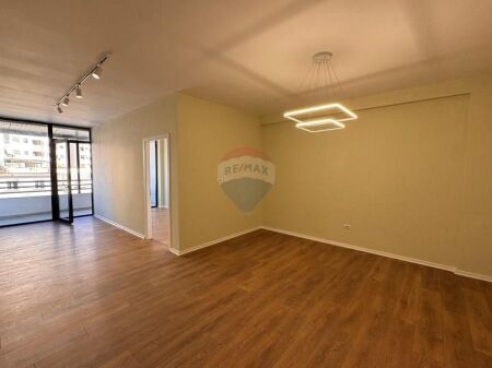 SHITET APARTAMENT 2+1 NE ASTIR!