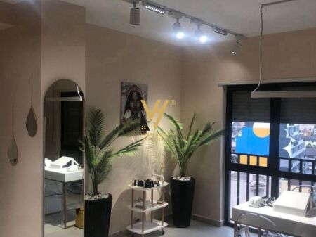 LOCALE COMMERCIALE DI 116 M2 IN AFFITTO A SELVIA 750 EURO