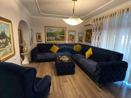 FOR SALE APARTMENT 3+1 – KAVAJËS STREET ID: 530491001-596