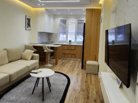  APARTAMENT 1+1 ME QIRA – PRANË UNIVERSITETIT MESDHETAR  