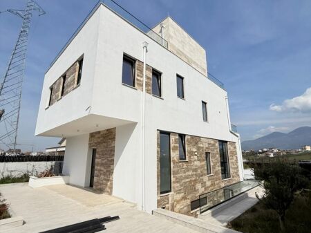  Luxury Villa with Pool for Sale – Mjull Bathore, near TEG