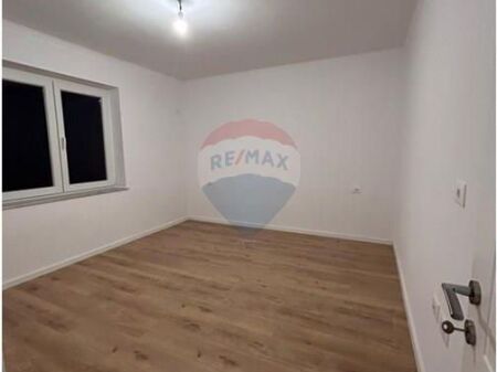 Apartament - Për Qira - Rruga e Durrësit, Tiranë