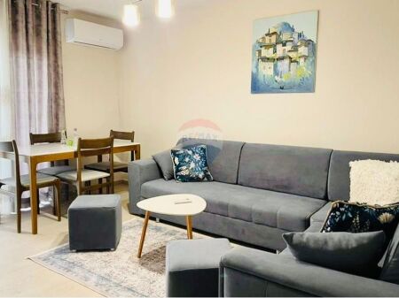 Apartment 3+1 Fortuzi Street