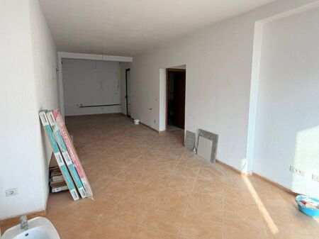  Apartament 2+1 për shitje – tek Mbikalimi i Kristalit