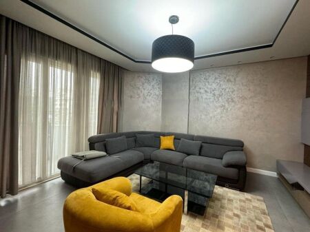 Apartament 3+1+2 për Shitje në Fresk !