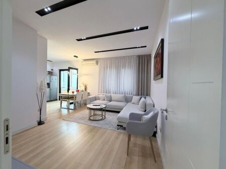 Apartment 3+1+2 for sale on Mine Peza Street, near Kafe Flora.
