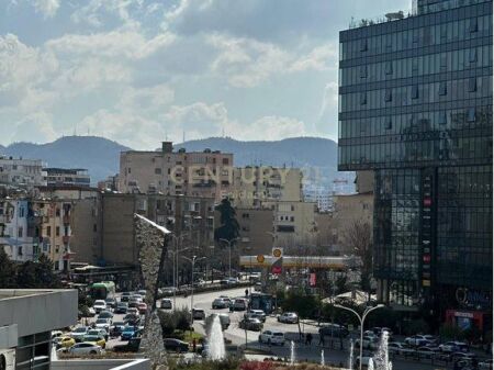 Apartament luksoz 2+1+2 per shitje tek Zogu i Zi