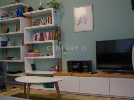 APARTAMENT 1+1 ME QIRA TEK TREGU ELEKTRIK