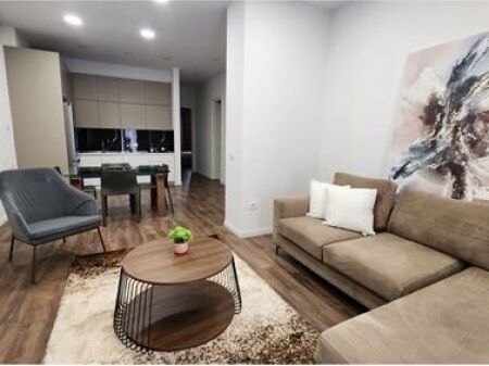 Apartament 2+1+2 ne Kompleksin Delijorgji