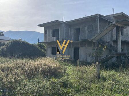 TWO-STORY BUILDING FOR SALE IN ORIKUM 235,000 EURO