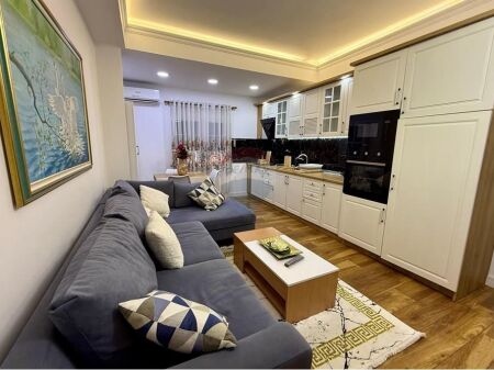 APARTAMENT 1+1 PËR QIRA, BLLOKU