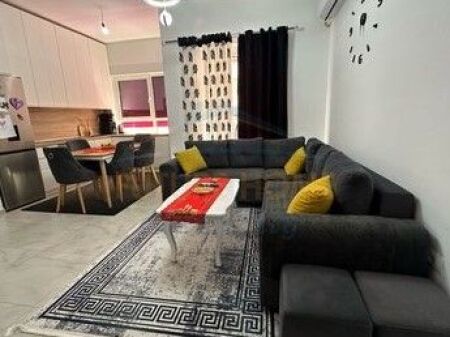 Shitet, Apartament 2+1, Kompleksi Mangalem, Tiranë.
