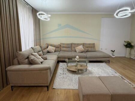 Shitet, Apartament 2+1+2 , Unaza e Re