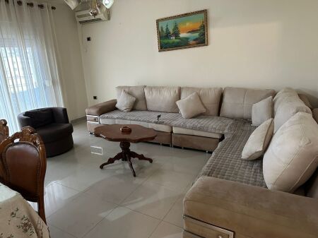APARTAMENT ME QERA 2+1 RRUGA KAVAJES 500 EURO FH-64534