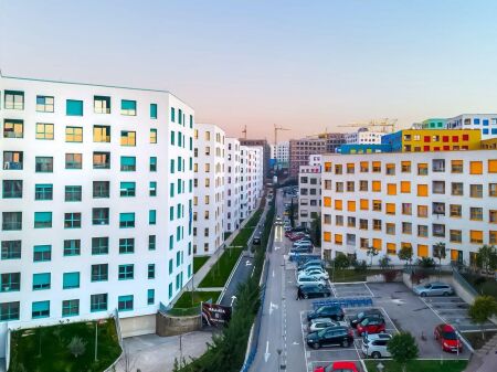 Jepet Apartament me Qera 2+1 tek Ali Demi I pabanuar me pare
