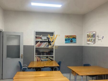 UFFICIO 100 M2 IN AFFITTO IN VIA SAMI FRASHERI, BLOK 780 EURO