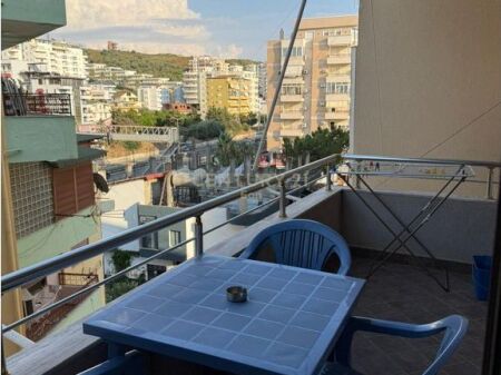 Shitet Apartament 1+1 – Shkëmbi i Kavajës | Vijë e Parë Deti