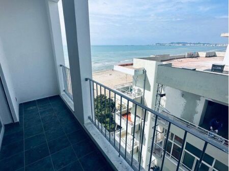 Apartament 2 + 1 për shitje tek Shkëmbi i Kavajës