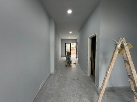 Locale commerciale in affitto presso River Residence ad Astir.