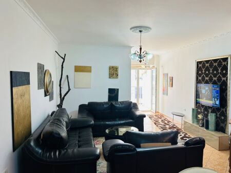 Jepet me qira apartament 2+1+2 tek Zogu i Zi