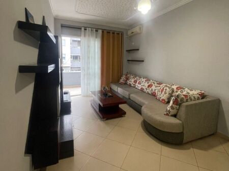Jepet me Qira Apartament 2+1 – Astir