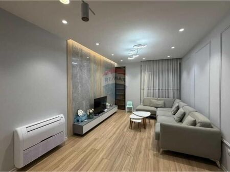 Jepet me qera apartament 2+1 tek Jordan Misja