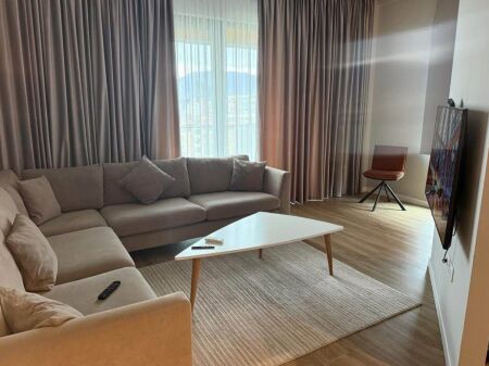  Jepet apartament 2+1+Post Parkimi me qira te Square 21