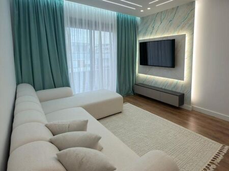 Shitet Apartament 1+1 në Astir (te rrethi)