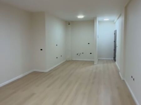  Apartament 3+1 për shitje – Kodra e Diellit (Rr. Rrapo Hekali)
