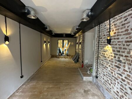LOCALE COMMERCIALE 86 M2 IN AFFITTO A VASIL SHANTO 100.000 LEKE