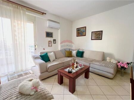  Apartament 2+1 për Shitje –Porti, Vlorë
