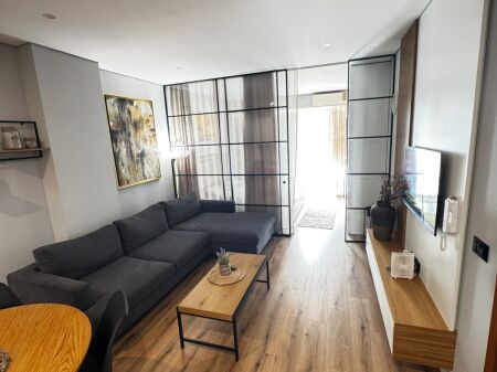 Apartament 2+1 me qira tek Rruga e Kavajes