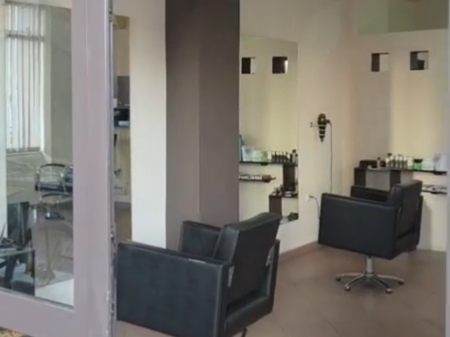 Locale in affitto Via Elbasan